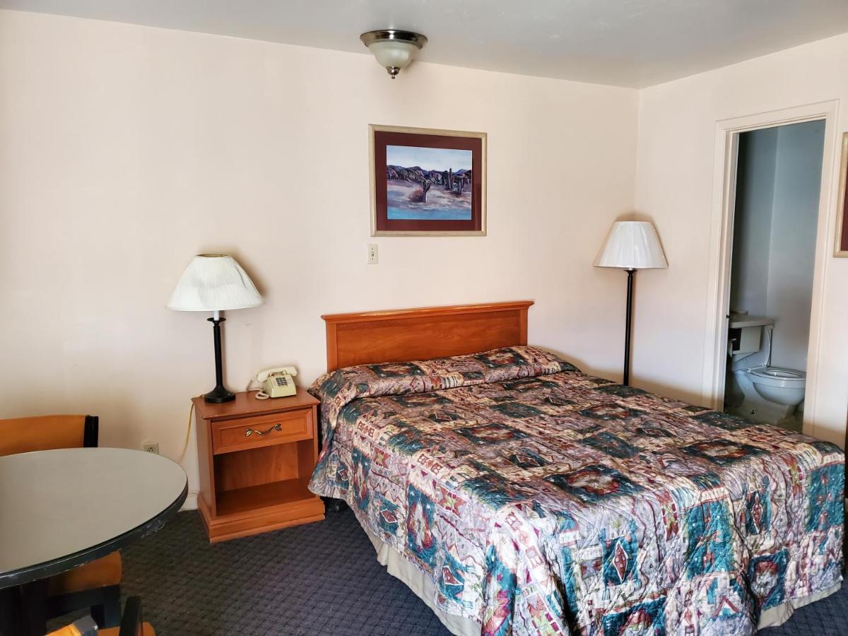 Sands Motel Grants Bagian luar foto